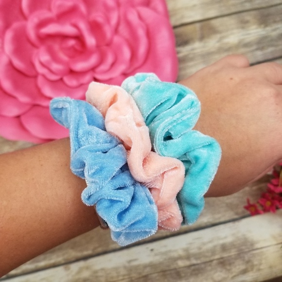 Brandy Melville Accessories - Brandy Melville Photo + 3 Velvet Mermaid Scrunchie